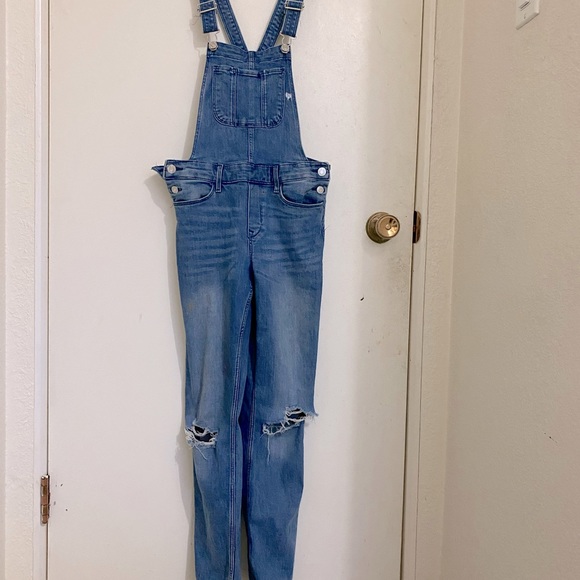 Jumper - Picture 2 of 4